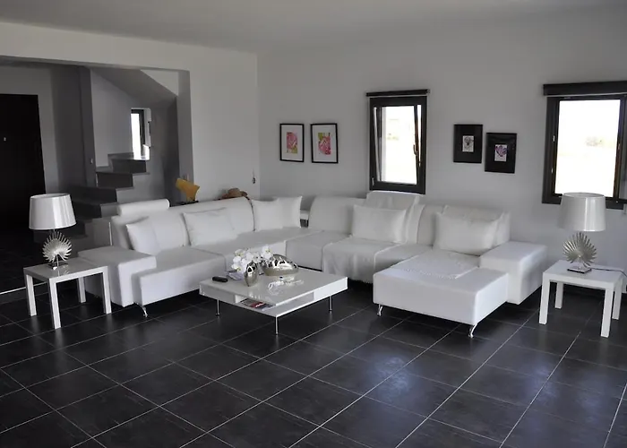 Sani Invictus 别墅 *