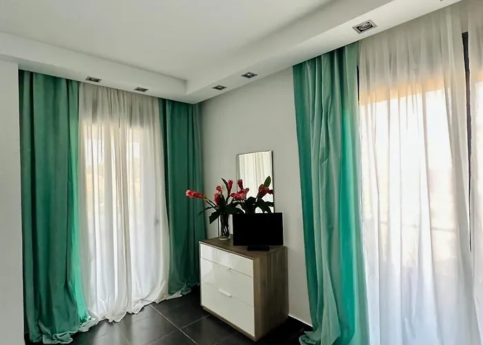 别墅 Sani Invictus 撒尼海滩