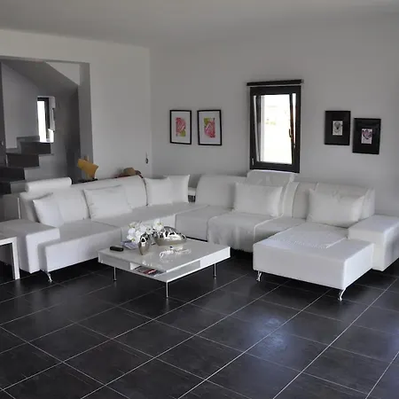 Sani Invictus Villa *